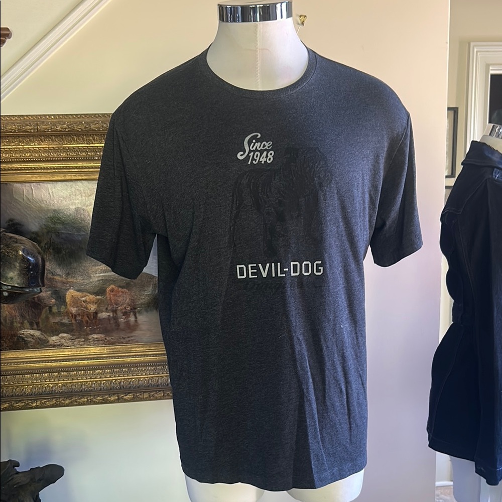 Devil Dog Dungarees Sz 2XL Men's Graphic Gray T-Shirt featuring a Bulldog